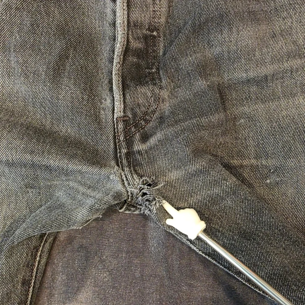 Vintage Levis 501 Black Fade Straight Leg Button Fly Denim Jeans Mens 34x29